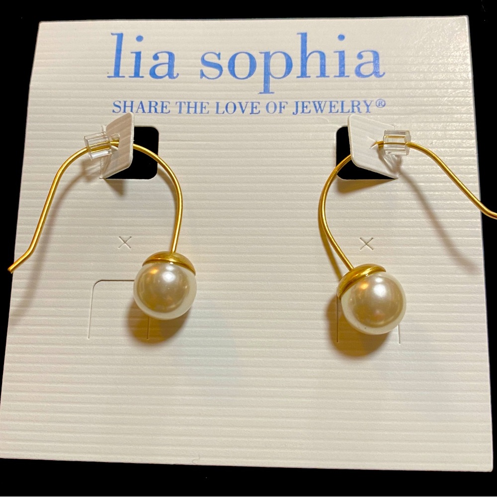 Lia Sophia Pearl earrings